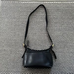 Vintage 90s black Coach shoulder bag
